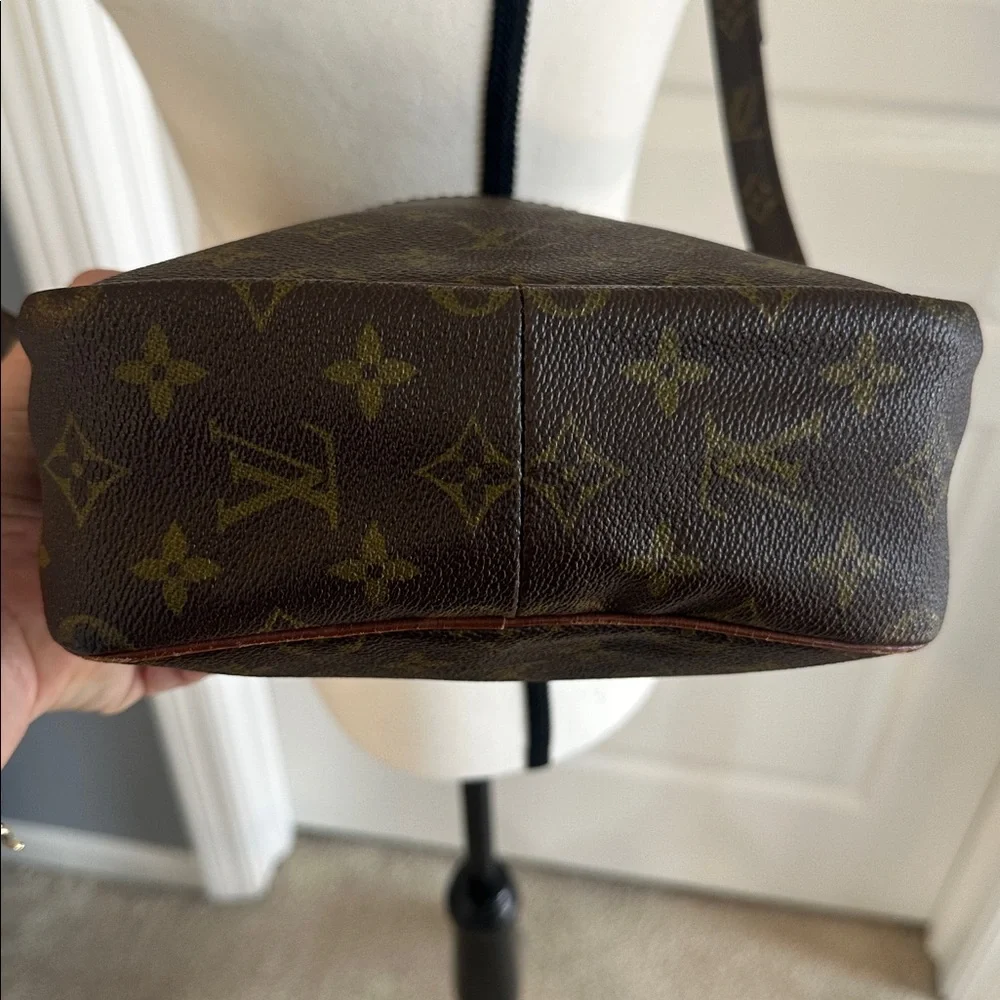 💙 Louis Vuitton Monogram Marceau Shoulder bag - Authentic